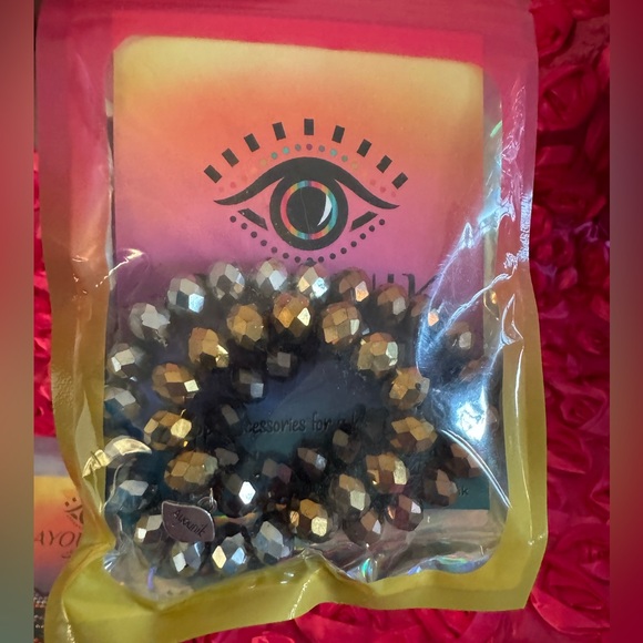 New ayounik jewelry ✨💫 - Picture 2 of 3